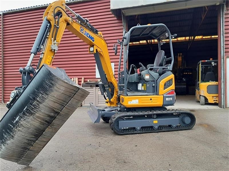 XCMG xe27e u/hus - Mini bager: slika XCMG xe27e u/hus - Mini bager XCMG xe27e u/hus - Mini bager: slika XCMG xe27e u/hus - Mini bager