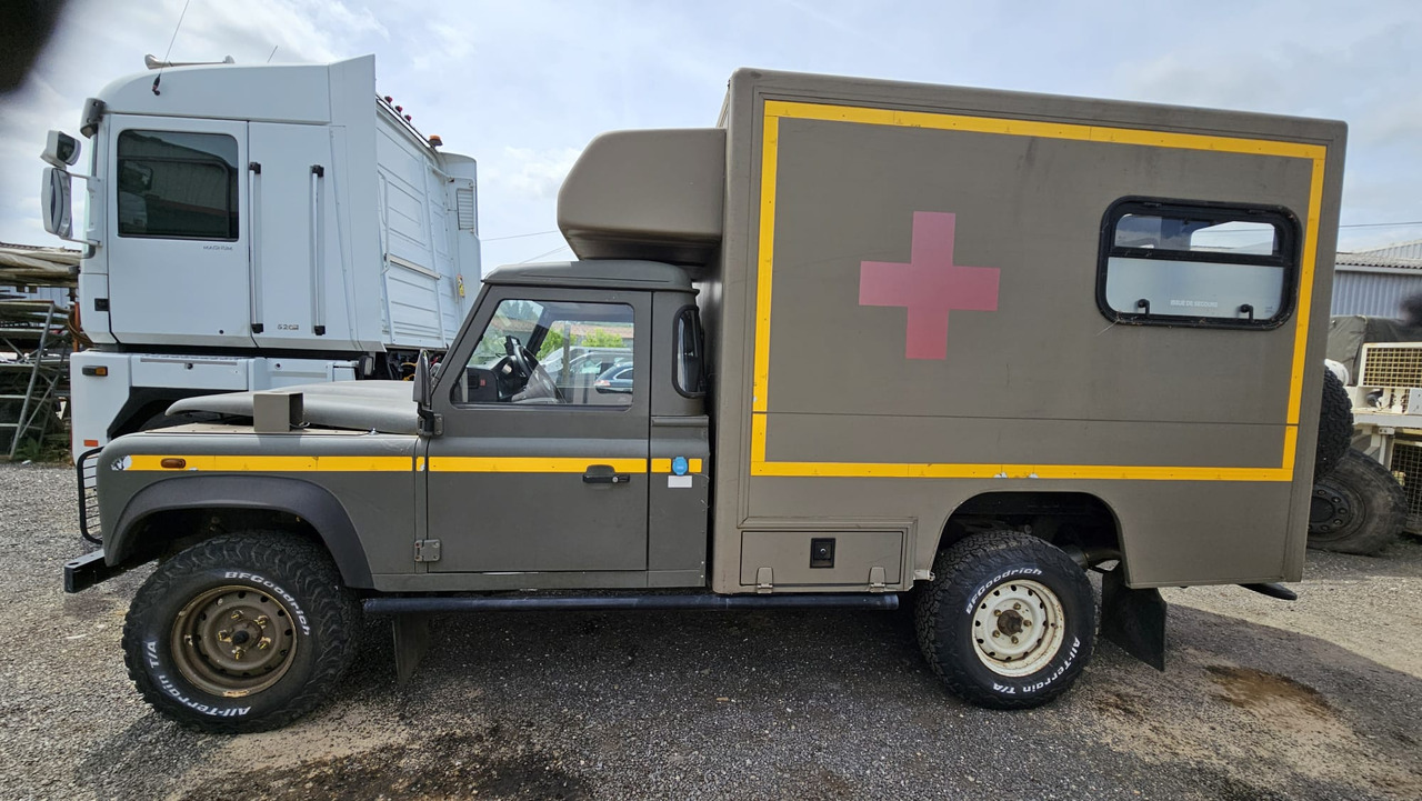 LAND ROVER Défender Ambulance - Dostavno vozilo: slika LAND ROVER Défender Ambulance - Dostavno vozilo LAND ROVER Défender Ambulance - Dostavno vozilo: slika LAND ROVER Défender Ambulance - Dostavno vozilo