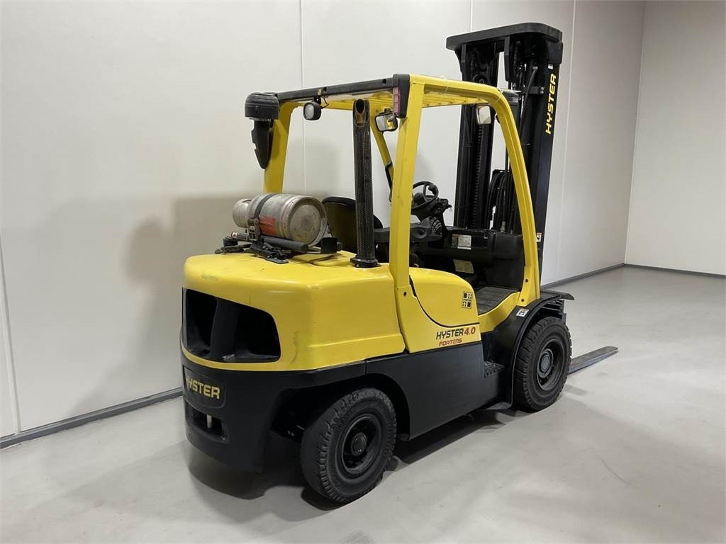 Hyster H4.0FT5 - Plinski viličar: slika Hyster H4.0FT5 - Plinski viličar Hyster H4.0FT5 - Plinski viličar: slika Hyster H4.0FT5 - Plinski viličar