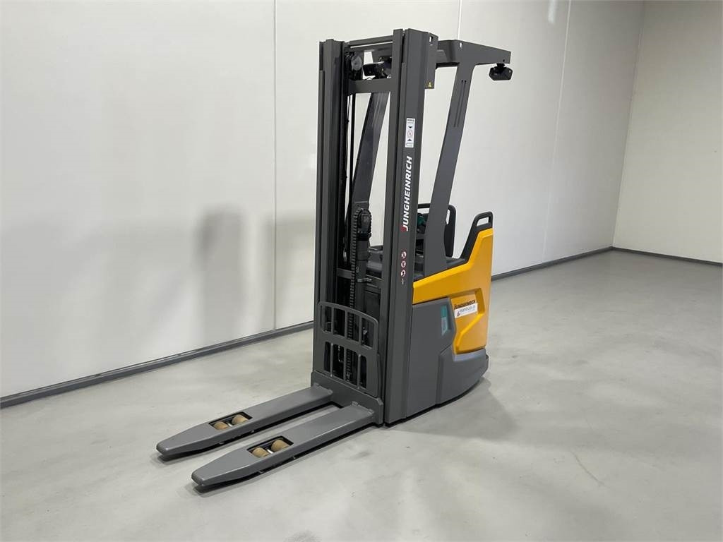 Jungheinrich ERC 214I - Slagač stoga: slika Jungheinrich ERC 214I - Slagač stoga Jungheinrich ERC 214I - Slagač stoga: slika Jungheinrich ERC 214I - Slagač stoga