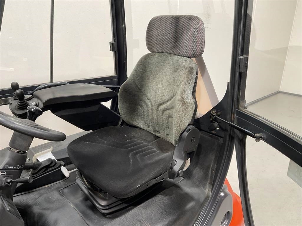 Linde E20P-02  - Električni viličar: slika Linde E20P-02  - Električni viličar Linde E20P-02  - Električni viličar: slika Linde E20P-02  - Električni viličar