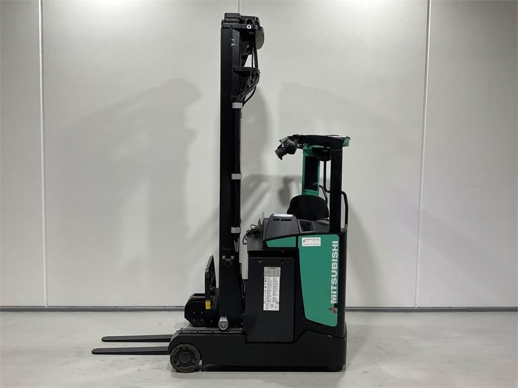 Mitsubishi RB16NH - Regalni viličar: slika Mitsubishi RB16NH - Regalni viličar Mitsubishi RB16NH - Regalni viličar: slika Mitsubishi RB16NH - Regalni viličar