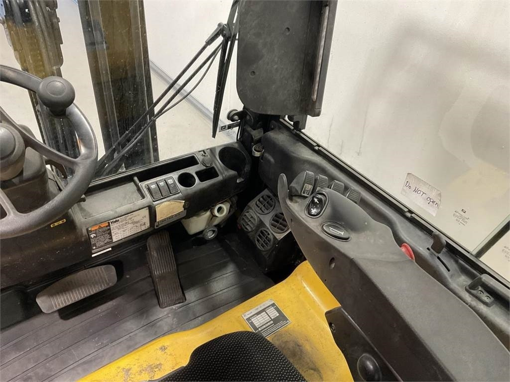 Yale ERP30VL - Električni viličar: slika Yale ERP30VL - Električni viličar Yale ERP30VL - Električni viličar: slika Yale ERP30VL - Električni viličar