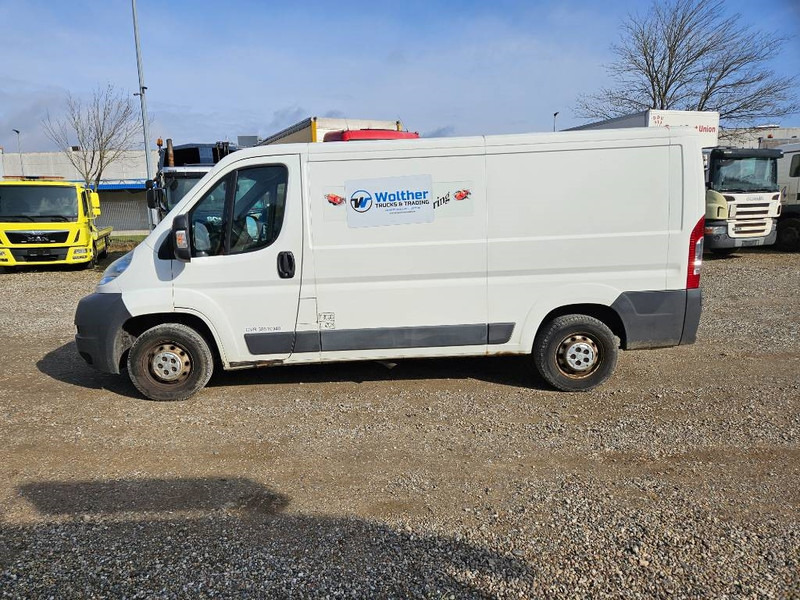 Citroën Jumper 30 2,2 HDi 130 Box - Mali kombi: slika Citroën Jumper 30 2,2 HDi 130 Box - Mali kombi Citroën Jumper 30 2,2 HDi 130 Box - Mali kombi: slika Citroën Jumper 30 2,2 HDi 130 Box - Mali kombi