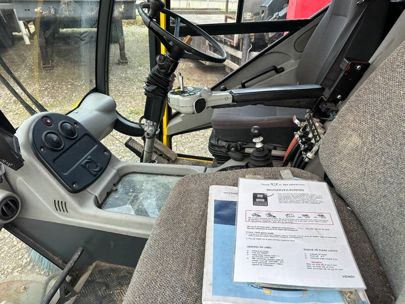 Johnston CN400 - Cestovna čistilica: slika Johnston CN400 - Cestovna čistilica Johnston CN400 - Cestovna čistilica: slika Johnston CN400 - Cestovna čistilica