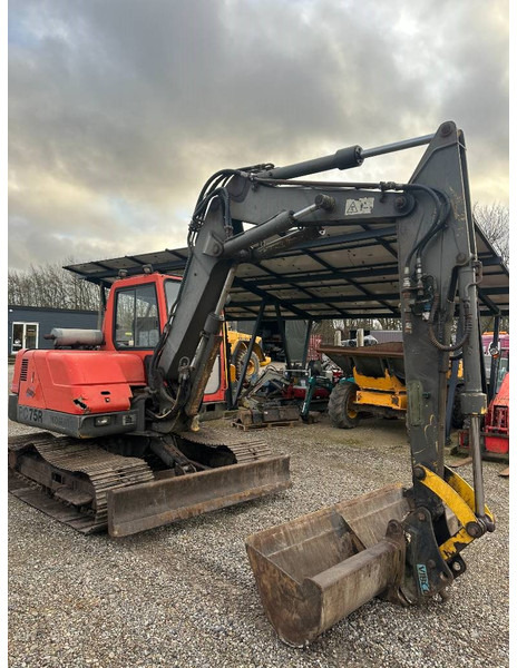 Komatsu PC 75 - Mini bager: slika Komatsu PC 75 - Mini bager Komatsu PC 75 - Mini bager: slika Komatsu PC 75 - Mini bager