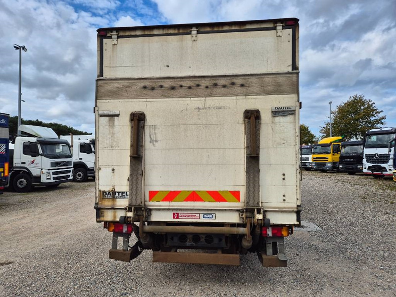 MAN TGL 10 / 12.180 4x2 with lift /ramp - Kamion sandučar: slika MAN TGL 10 / 12.180 4x2 with lift /ramp - Kamion sandučar MAN TGL 10 / 12.180 4x2 with lift /ramp - Kamion sandučar: slika MAN TGL 10 / 12.180 4x2 with lift /ramp - Kamion sandučar