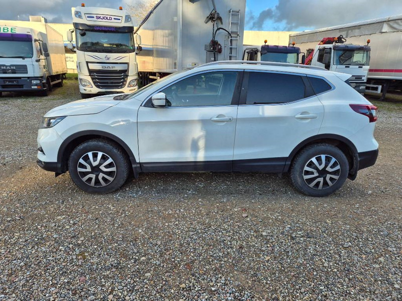 Nissan QASHQAI 1,5 dCi 115 Tekna DCT Van 5d - Dostavno vozilo sa zatvorenim sandukom: slika Nissan QASHQAI 1,5 dCi 115 Tekna DCT Van 5d - Dostavno vozilo sa zatvorenim sandukom Nissan QASHQAI 1,5 dCi 115 Tekna DCT Van 5d - Dostavno vozilo sa zatvorenim sandukom: slika Nissan QASHQAI 1,5 dCi 115 Tekna DCT Van 5d - Dostavno vozilo sa zatvorenim sandukom