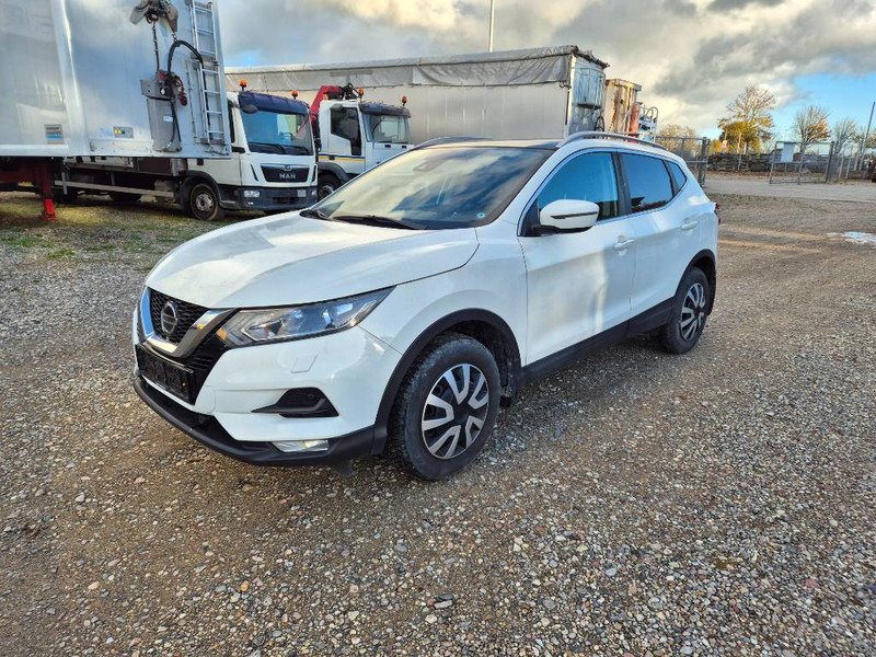 Nissan QASHQAI 1,5 dCi 115 Tekna DCT Van 5d - Dostavno vozilo sa zatvorenim sandukom: slika Nissan QASHQAI 1,5 dCi 115 Tekna DCT Van 5d - Dostavno vozilo sa zatvorenim sandukom Nissan QASHQAI 1,5 dCi 115 Tekna DCT Van 5d - Dostavno vozilo sa zatvorenim sandukom: slika Nissan QASHQAI 1,5 dCi 115 Tekna DCT Van 5d - Dostavno vozilo sa zatvorenim sandukom