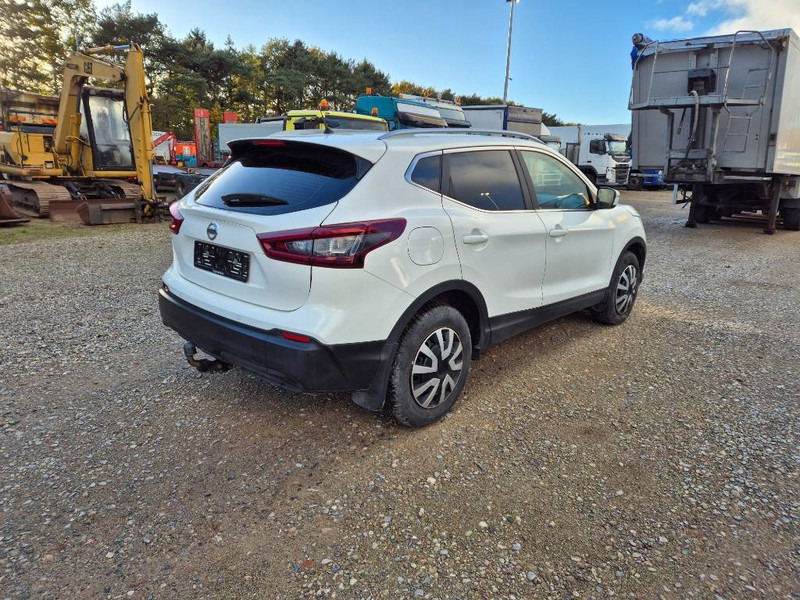 Nissan QASHQAI 1,5 dCi 115 Tekna DCT Van 5d - Dostavno vozilo sa zatvorenim sandukom: slika Nissan QASHQAI 1,5 dCi 115 Tekna DCT Van 5d - Dostavno vozilo sa zatvorenim sandukom Nissan QASHQAI 1,5 dCi 115 Tekna DCT Van 5d - Dostavno vozilo sa zatvorenim sandukom: slika Nissan QASHQAI 1,5 dCi 115 Tekna DCT Van 5d - Dostavno vozilo sa zatvorenim sandukom