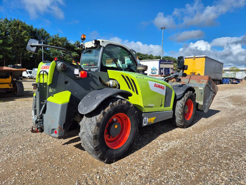 Claas Scorpion 7044 - Poljoprivredni strojevi: slika Claas Scorpion 7044 - Poljoprivredni strojevi Claas Scorpion 7044 - Poljoprivredni strojevi: slika Claas Scorpion 7044 - Poljoprivredni strojevi