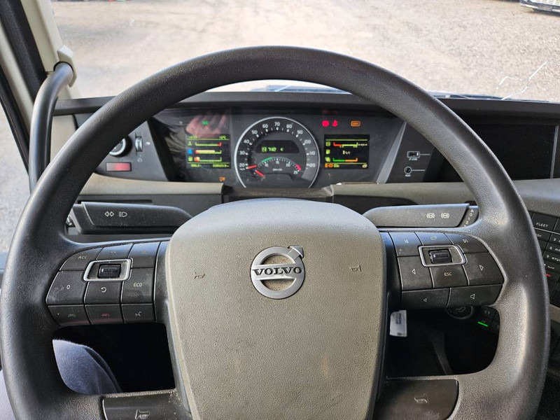 Tegljač Volvo FH 500 // 6x2 // Hydraulik // ACC: slika Tegljač Volvo FH 500 // 6x2 // Hydraulik // ACC