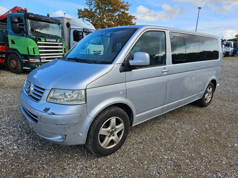 Volkswagen Caravelle 2,5 TDi 130 lang 10prs 5d - Minibus, Putnički kombi: slika Volkswagen Caravelle 2,5 TDi 130 lang 10prs 5d - Minibus, Putnički kombi Volkswagen Caravelle 2,5 TDi 130 lang 10prs 5d - Minibus, Putnički kombi: slika Volkswagen Caravelle 2,5 TDi 130 lang 10prs 5d - Minibus, Putnički kombi