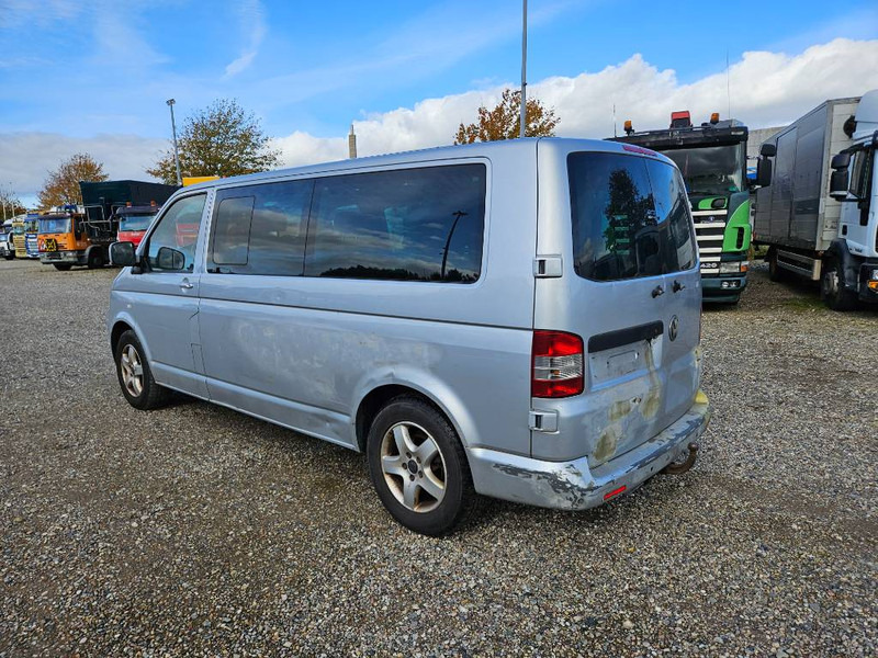 Volkswagen Caravelle 2,5 TDi 130 lang 10prs 5d - Minibus, Putnički kombi: slika Volkswagen Caravelle 2,5 TDi 130 lang 10prs 5d - Minibus, Putnički kombi Volkswagen Caravelle 2,5 TDi 130 lang 10prs 5d - Minibus, Putnički kombi: slika Volkswagen Caravelle 2,5 TDi 130 lang 10prs 5d - Minibus, Putnički kombi