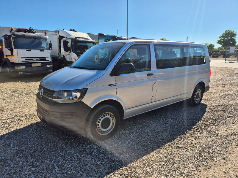 Volkswagen Transporter 2,0 TDi 102 Kombi lang 4d 9 prs - Automobil: slika Volkswagen Transporter 2,0 TDi 102 Kombi lang 4d 9 prs - Automobil Volkswagen Transporter 2,0 TDi 102 Kombi lang 4d 9 prs - Automobil: slika Volkswagen Transporter 2,0 TDi 102 Kombi lang 4d 9 prs - Automobil