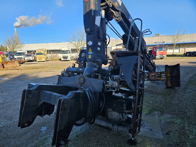Volvo HIAB 166 E-4 Hipro - Kamion s kranom: slika Volvo HIAB 166 E-4 Hipro - Kamion s kranom Volvo HIAB 166 E-4 Hipro - Kamion s kranom: slika Volvo HIAB 166 E-4 Hipro - Kamion s kranom