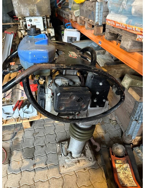 Weber Jordloppe - Kompaktor: slika Weber Jordloppe - Kompaktor Weber Jordloppe - Kompaktor: slika Weber Jordloppe - Kompaktor