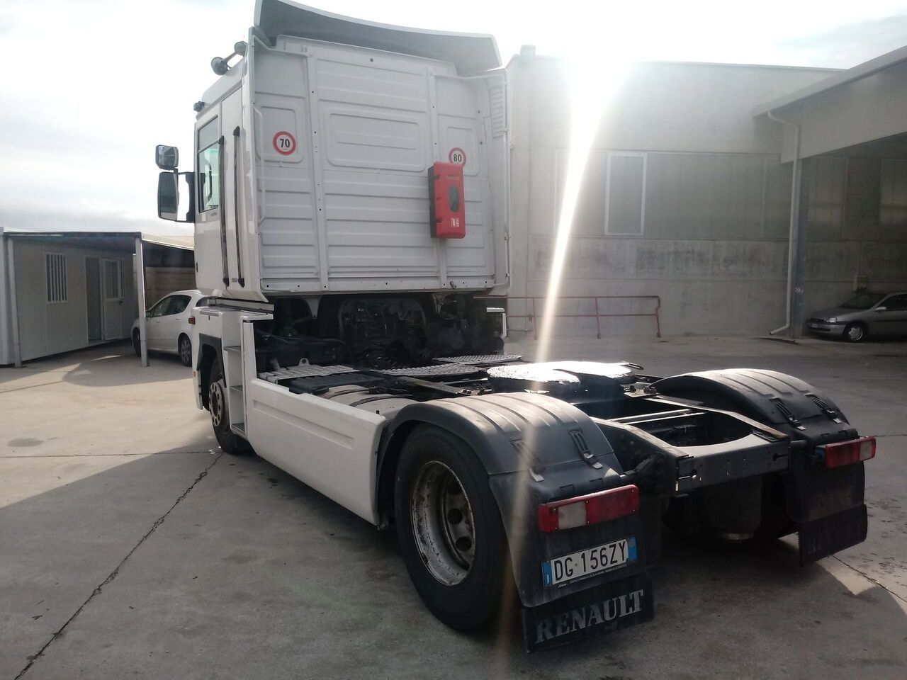 Tegljač Renault MAGNUM 500 DXI E.5: slika Tegljač Renault MAGNUM 500 DXI E.5 Tegljač Renault MAGNUM 500 DXI E.5: slika Tegljač Renault MAGNUM 500 DXI E.5