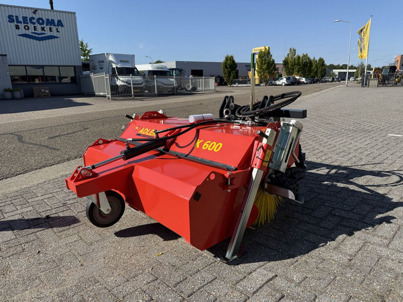 ADLER K600-150 Veegmachine - Cestovna čistilica: slika ADLER K600-150 Veegmachine - Cestovna čistilica ADLER K600-150 Veegmachine - Cestovna čistilica: slika ADLER K600-150 Veegmachine - Cestovna čistilica