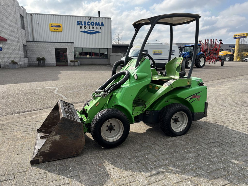 Avant 420 TDL Minishovel - Utovarivač na kotačima: slika Avant 420 TDL Minishovel - Utovarivač na kotačima Avant 420 TDL Minishovel - Utovarivač na kotačima: slika Avant 420 TDL Minishovel - Utovarivač na kotačima