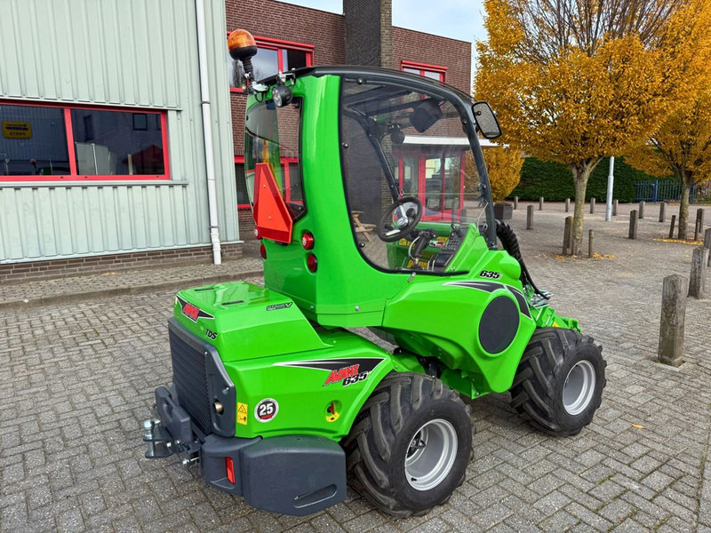 Avant 635i TDS - Utovarivač na kotačima: slika Avant 635i TDS - Utovarivač na kotačima Avant 635i TDS - Utovarivač na kotačima: slika Avant 635i TDS - Utovarivač na kotačima