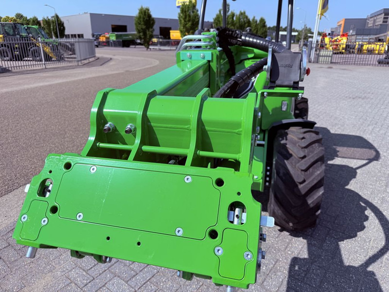 Novi Utovarivač na kotačima Avant 855i TDL 1900 kg 3.5 mtr: slika Novi Utovarivač na kotačima Avant 855i TDL 1900 kg 3.5 mtr
