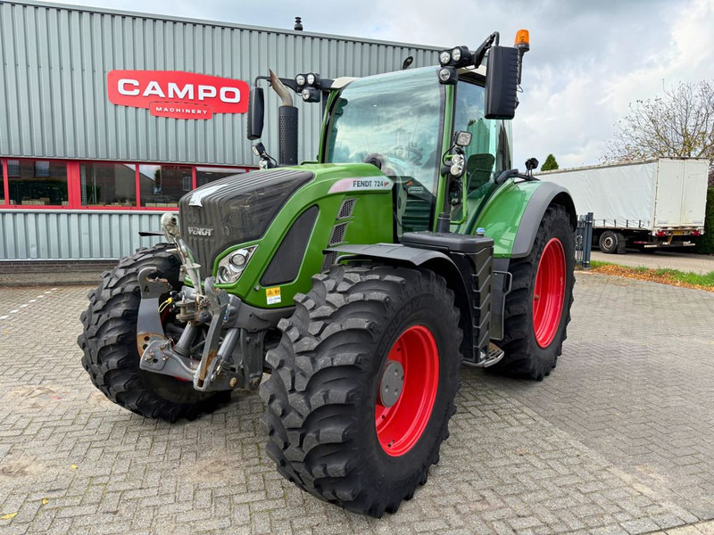 Fendt 724 Vario S4 Profiplus - Traktor: slika Fendt 724 Vario S4 Profiplus - Traktor Fendt 724 Vario S4 Profiplus - Traktor: slika Fendt 724 Vario S4 Profiplus - Traktor
