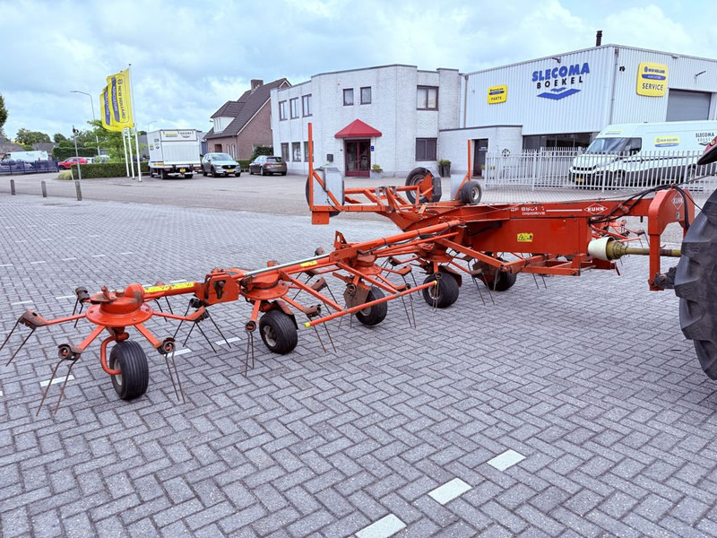 Kuhn GF8501 T - Prevrtač sijena/ Grabulje: slika Kuhn GF8501 T - Prevrtač sijena/ Grabulje Kuhn GF8501 T - Prevrtač sijena/ Grabulje: slika Kuhn GF8501 T - Prevrtač sijena/ Grabulje