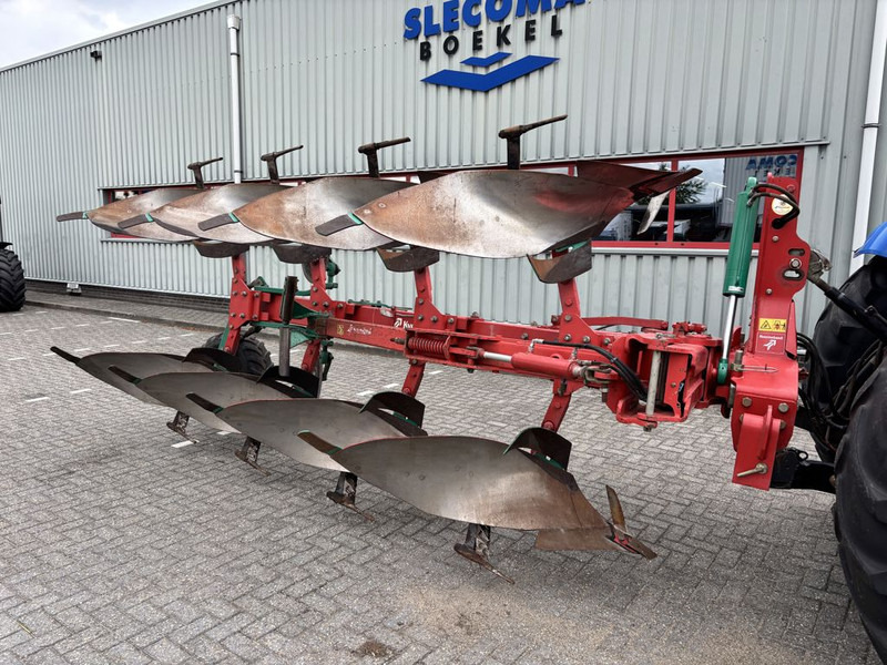 Kverneland LB100 4-Schaar Ploeg met Vorenpakker - Plug: slika Kverneland LB100 4-Schaar Ploeg met Vorenpakker - Plug Kverneland LB100 4-Schaar Ploeg met Vorenpakker - Plug: slika Kverneland LB100 4-Schaar Ploeg met Vorenpakker - Plug