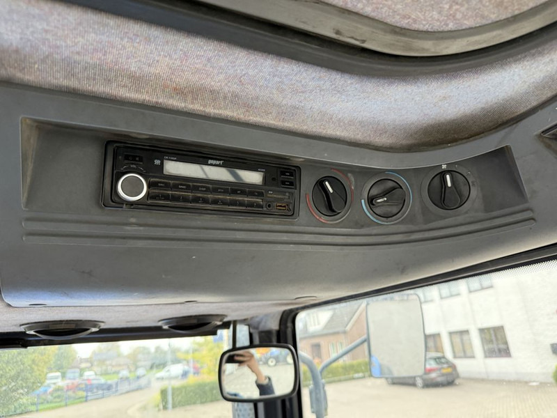 New Holland 8360 Range Command - Traktor: slika New Holland 8360 Range Command - Traktor New Holland 8360 Range Command - Traktor: slika New Holland 8360 Range Command - Traktor