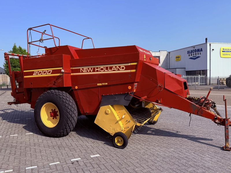 New Holland D2000 Big Baler - Kvadratna balirka: slika New Holland D2000 Big Baler - Kvadratna balirka New Holland D2000 Big Baler - Kvadratna balirka: slika New Holland D2000 Big Baler - Kvadratna balirka