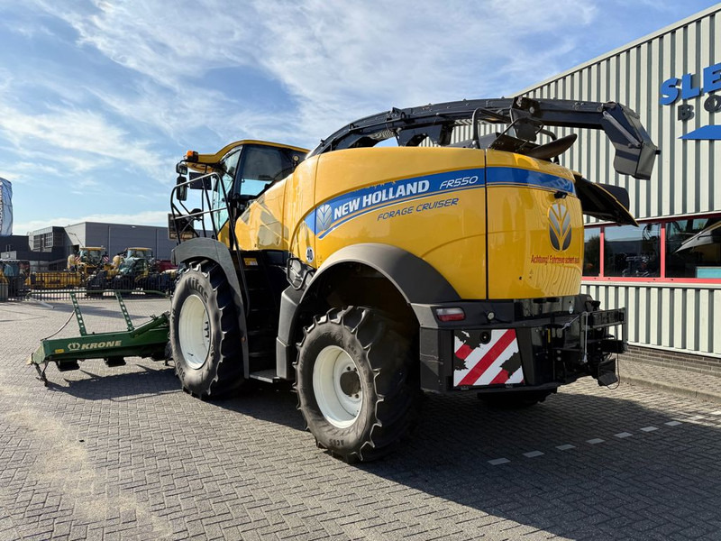 New Holland FR550 Forage Cruiser + Krone Easycollect - Silažni kombajn: slika New Holland FR550 Forage Cruiser + Krone Easycollect - Silažni kombajn New Holland FR550 Forage Cruiser + Krone Easycollect - Silažni kombajn: slika New Holland FR550 Forage Cruiser + Krone Easycollect - Silažni kombajn