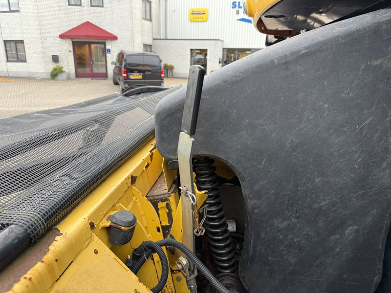 Silažni kombajn New Holland FR9050: slika Silažni kombajn New Holland FR9050