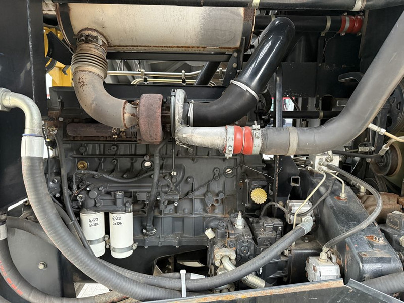 Silažni kombajn New Holland FR9050: slika Silažni kombajn New Holland FR9050