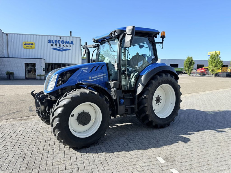 New Holland T5.140 Dynamic Command - Traktor: slika New Holland T5.140 Dynamic Command - Traktor New Holland T5.140 Dynamic Command - Traktor: slika New Holland T5.140 Dynamic Command - Traktor