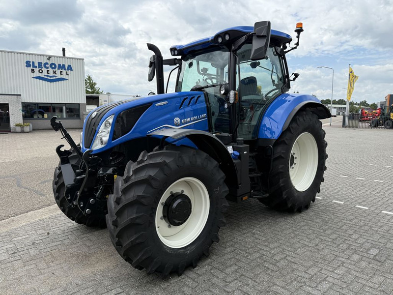 New Holland T6.180 AC Stage V - Traktor: slika New Holland T6.180 AC Stage V - Traktor New Holland T6.180 AC Stage V - Traktor: slika New Holland T6.180 AC Stage V - Traktor