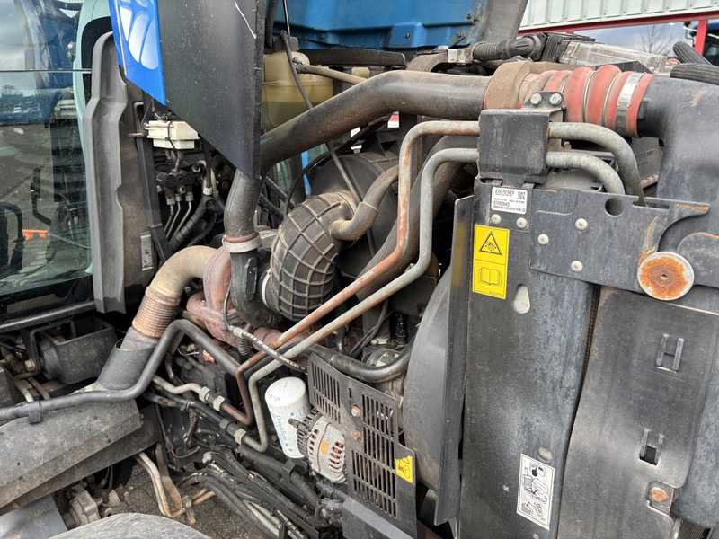 Traktor New Holland T6080 Power Command: slika Traktor New Holland T6080 Power Command