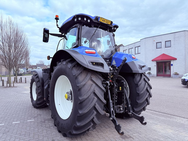 New Holland T7.315HD Auto Command + GPS - Traktor: slika New Holland T7.315HD Auto Command + GPS - Traktor New Holland T7.315HD Auto Command + GPS - Traktor: slika New Holland T7.315HD Auto Command + GPS - Traktor