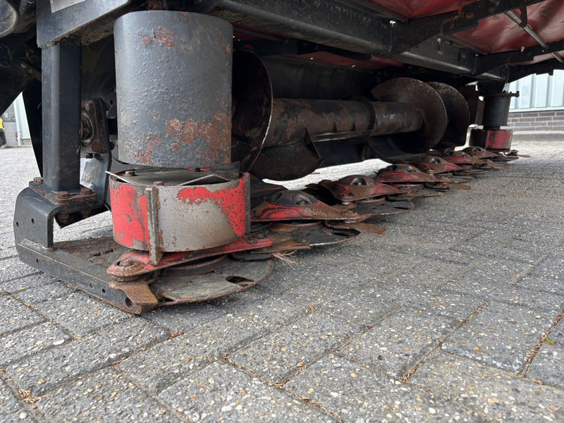 Vicon Extra 332 XF Frontmaaier - Kosilica: slika Vicon Extra 332 XF Frontmaaier - Kosilica Vicon Extra 332 XF Frontmaaier - Kosilica: slika Vicon Extra 332 XF Frontmaaier - Kosilica