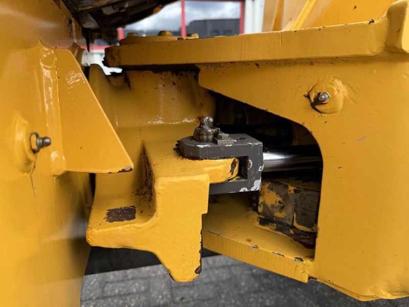 Utovarivač na kotačima Volvo L30B Pro Shovel: slika Utovarivač na kotačima Volvo L30B Pro Shovel