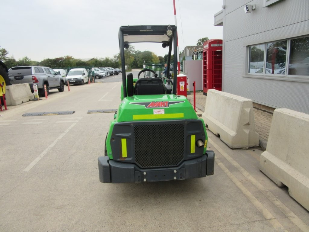 AVANT 755I LOADER - Zglobni utovarivač: slika AVANT 755I LOADER - Zglobni utovarivač AVANT 755I LOADER - Zglobni utovarivač: slika AVANT 755I LOADER - Zglobni utovarivač