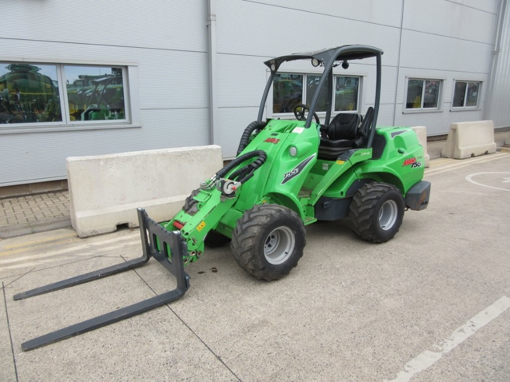 AVANT 755I LOADER - Zglobni utovarivač: slika AVANT 755I LOADER - Zglobni utovarivač AVANT 755I LOADER - Zglobni utovarivač: slika AVANT 755I LOADER - Zglobni utovarivač