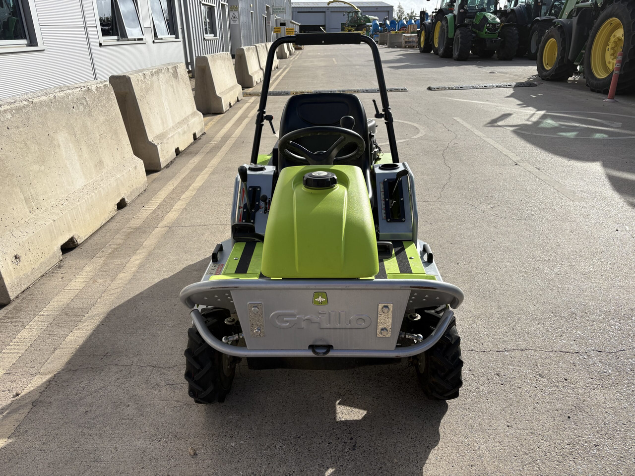 Grillo Climber 9.27 - Vrtna kosilica: slika Grillo Climber 9.27 - Vrtna kosilica Grillo Climber 9.27 - Vrtna kosilica: slika Grillo Climber 9.27 - Vrtna kosilica
