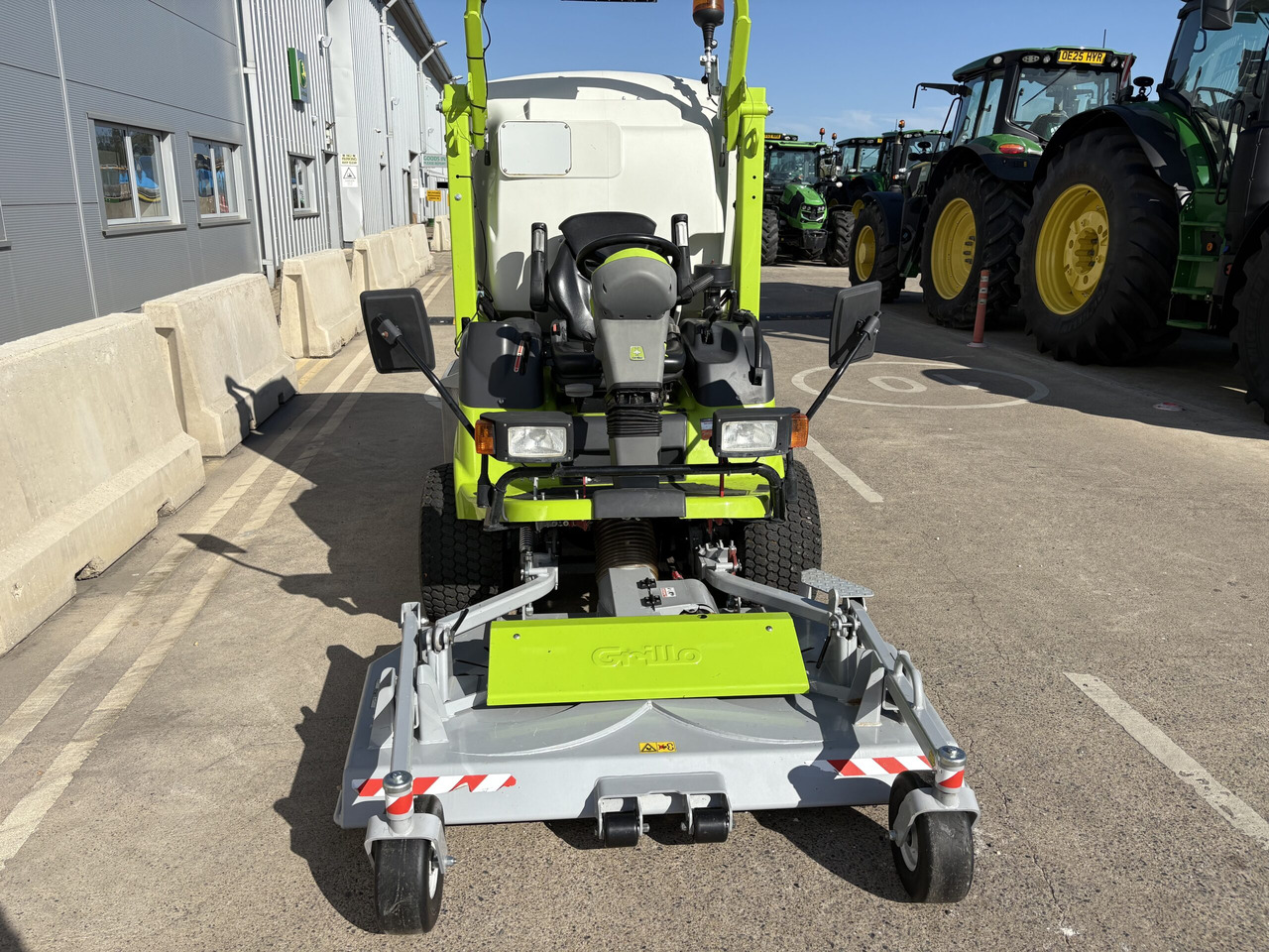 Grillo FD2200TS Cut and Collect - Vrtna kosilica: slika Grillo FD2200TS Cut and Collect - Vrtna kosilica Grillo FD2200TS Cut and Collect - Vrtna kosilica: slika Grillo FD2200TS Cut and Collect - Vrtna kosilica