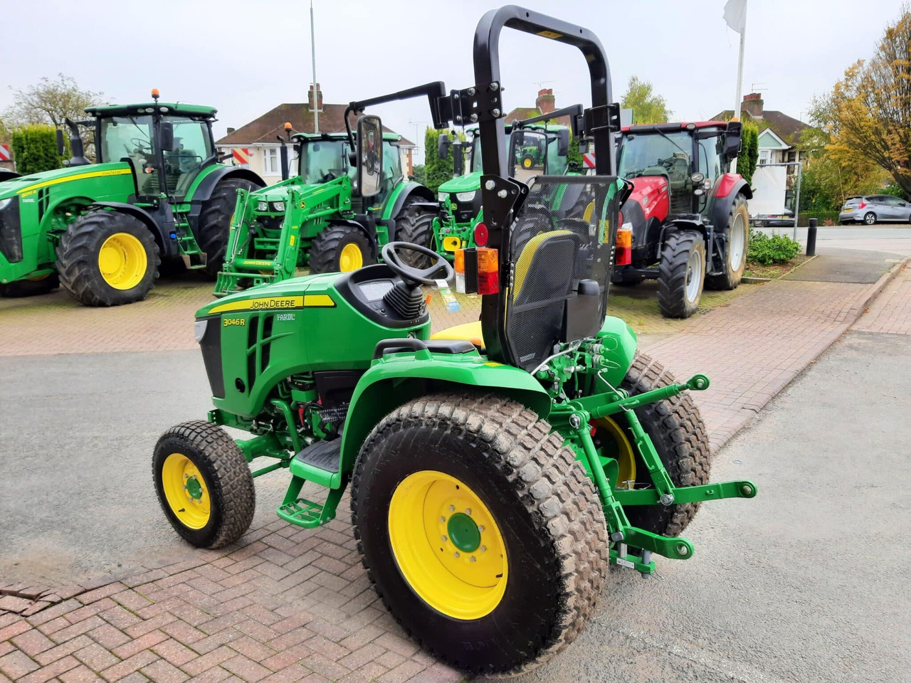 John Deere 3046R compact tractor - Mali traktor: slika John Deere 3046R compact tractor - Mali traktor John Deere 3046R compact tractor - Mali traktor: slika John Deere 3046R compact tractor - Mali traktor