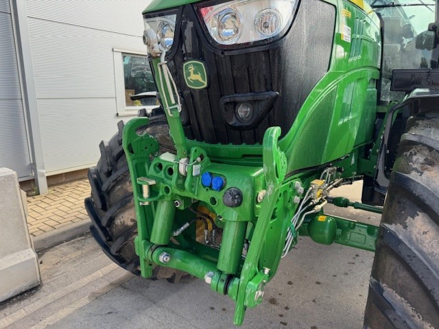 John Deere 6155M - Traktor: slika John Deere 6155M - Traktor John Deere 6155M - Traktor: slika John Deere 6155M - Traktor