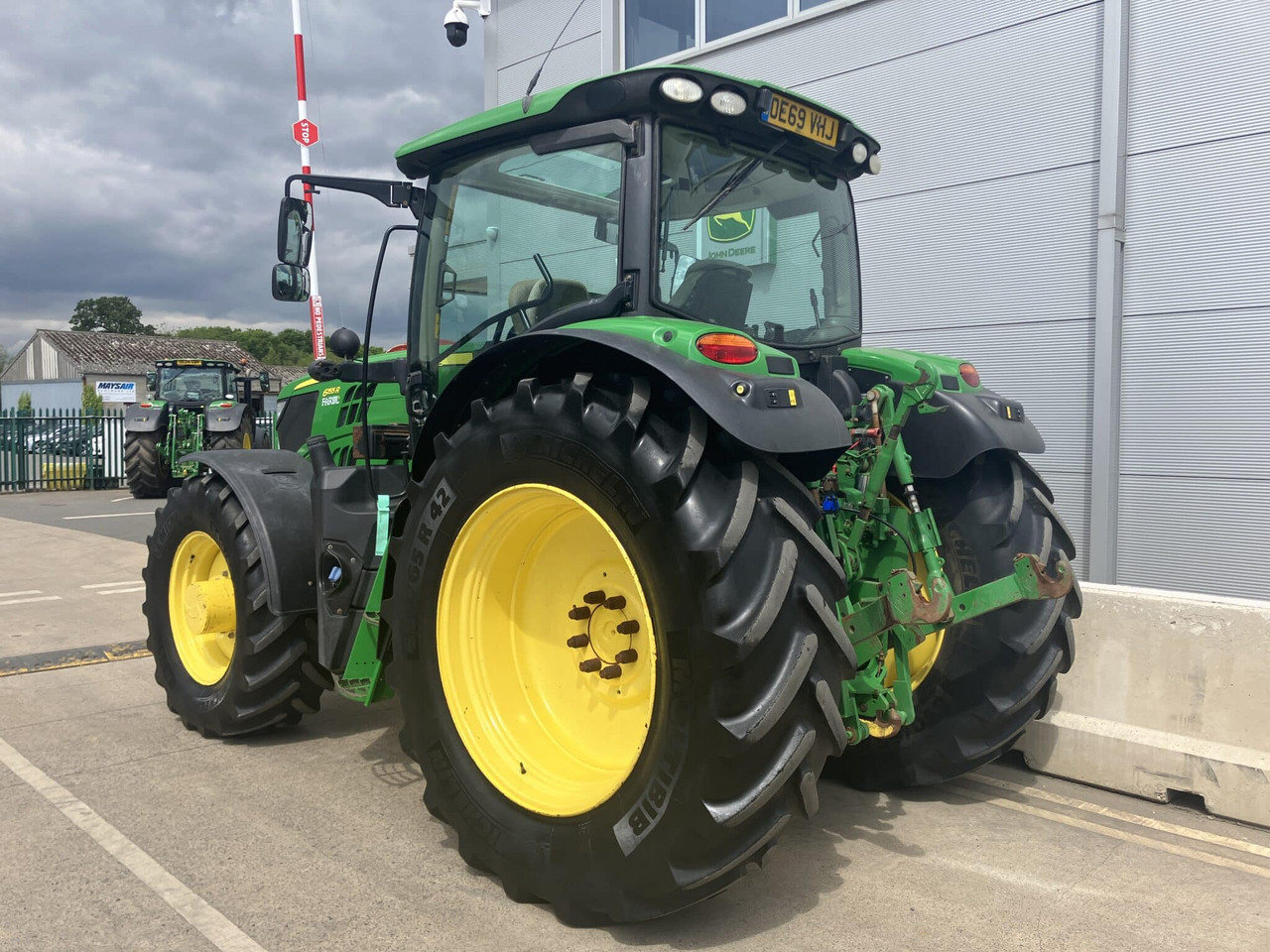 John Deere 6155R - Traktor: slika John Deere 6155R - Traktor John Deere 6155R - Traktor: slika John Deere 6155R - Traktor