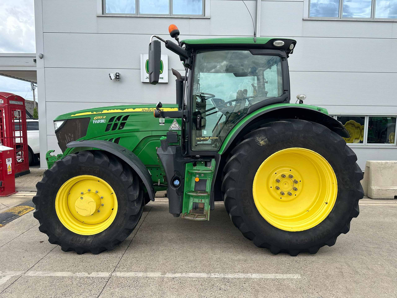 John Deere 6155R - Traktor: slika John Deere 6155R - Traktor John Deere 6155R - Traktor: slika John Deere 6155R - Traktor
