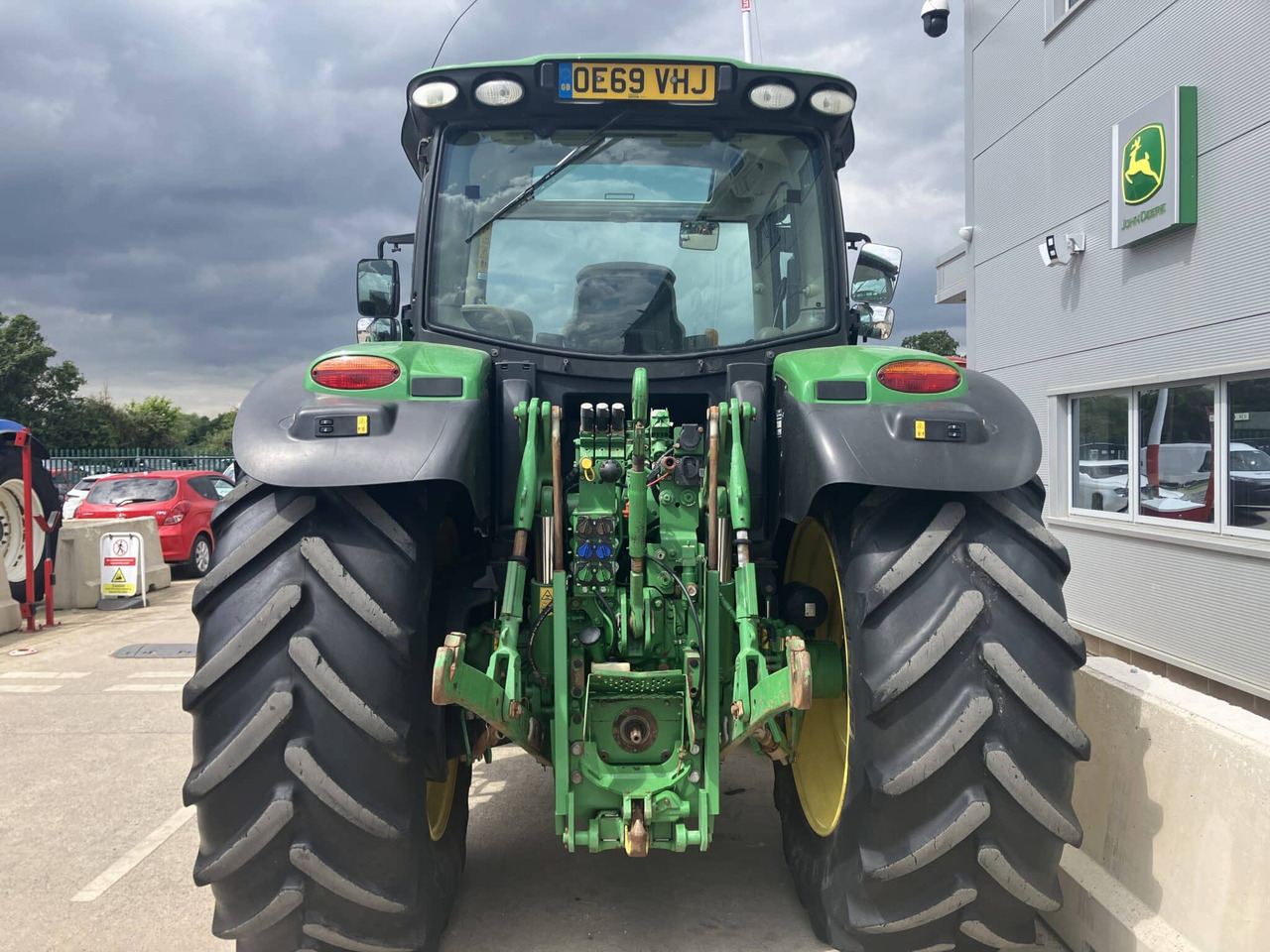 John Deere 6155R - Traktor: slika John Deere 6155R - Traktor John Deere 6155R - Traktor: slika John Deere 6155R - Traktor