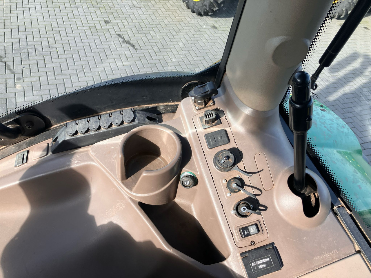 Zakup  John Deere 6250R John Deere 6250R: slika Zakup  John Deere 6250R John Deere 6250R